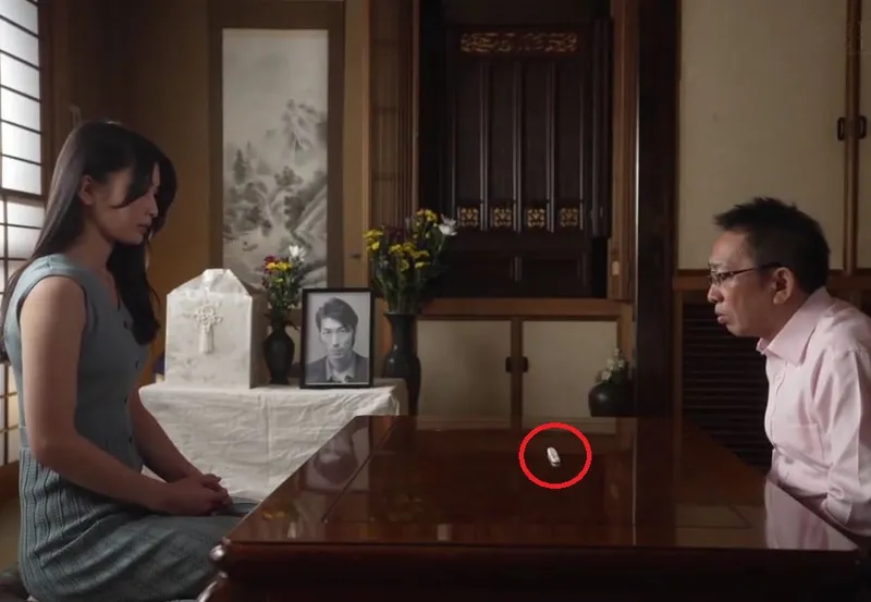 Một ngày sau tang lễ người chồng, vợ của con trai đã bị bố anh xã ép đụ không bao đến mang thai