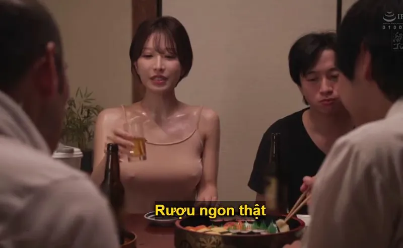 Người vợ gạ nện cả gia đình người chồng vì ông chồng dẫn về quê rồi bỏ bê nứng lồn sml