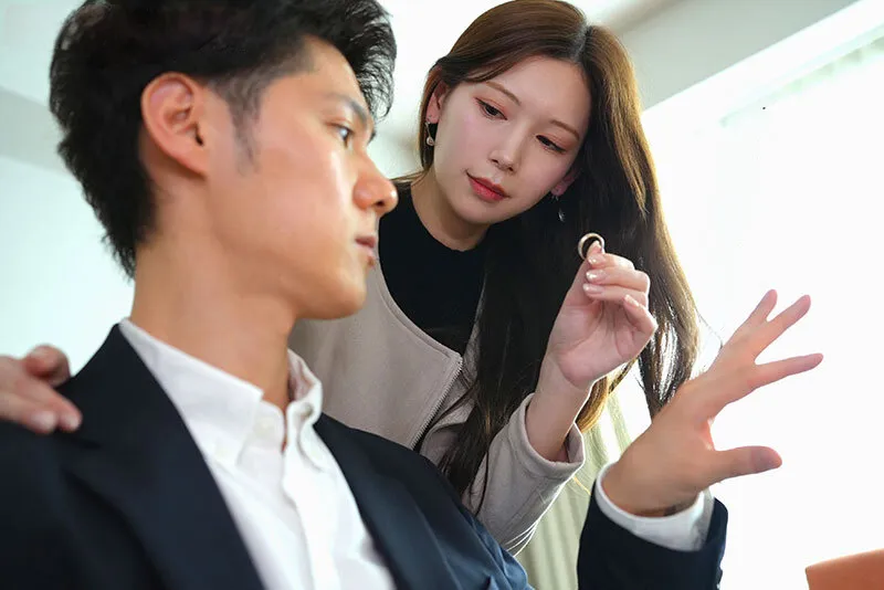 Vợ yêu đi đi giã ngoại, chồng yêu ở nhà bị nhỏ em người vợ gạ chịch không trượt phát nào
